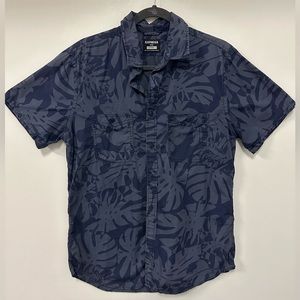 “Express Men” Short Sleeve Dress Shirt. Navy Blue.
